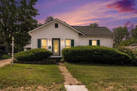 217 W State St, Cassopolis, MI 49031
