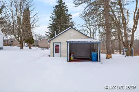 204 S Grove St, Stanton, MI 48888 photo 31