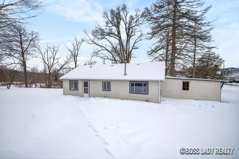 204 S Grove St, Stanton, MI 48888 photo 45