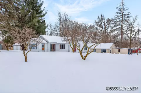 204 S Grove St, Stanton, MI 48888 photo 46