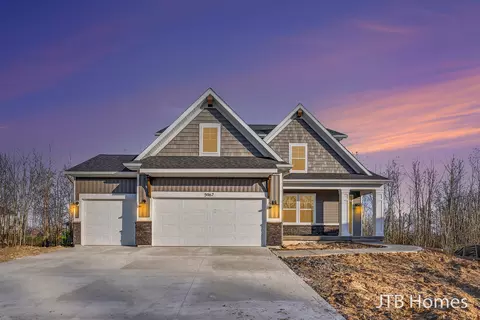 5967 Claymont Ct SE, Caledonia, MI 49316