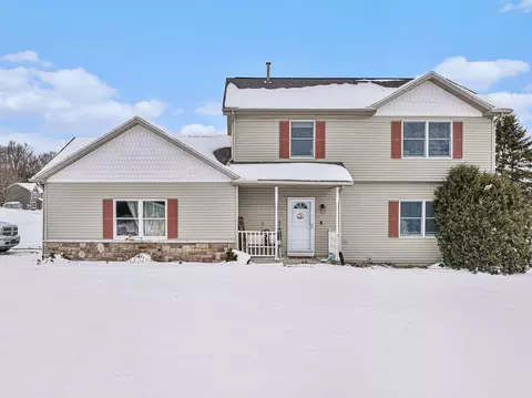 7448 Texas Heights Ave, Kalamazoo, MI 49009