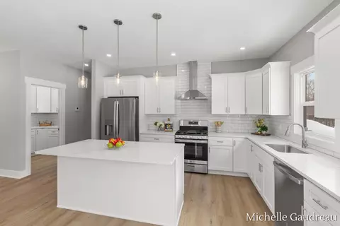 Kitchen - 3591 Leaf Ln, Freeport, MI 49325 photo 1 of 4