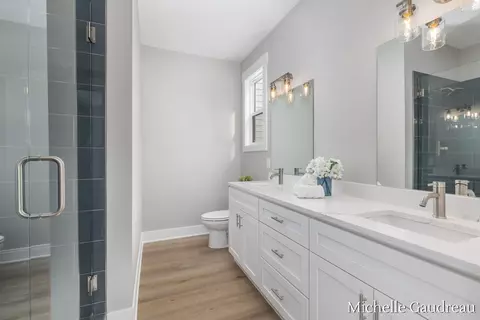 Bath - 3591 Leaf Ln, Freeport, MI 49325 photo 2 of 5
