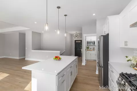 Kitchen - 3591 Leaf Ln, Freeport, MI 49325 photo 3 of 4