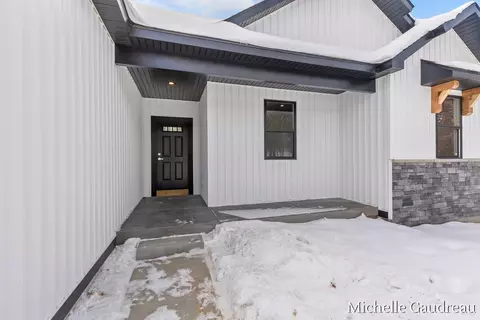 Exterior - 3591 Leaf Ln, Freeport, MI 49325 photo 4 of 8