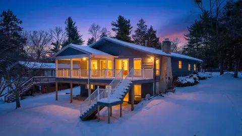 163 Pine Hill Lake Dr, Horton, MI 49246