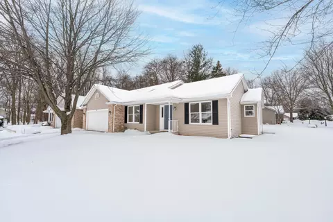 9618 Sebring Dr, Portage, MI 49002