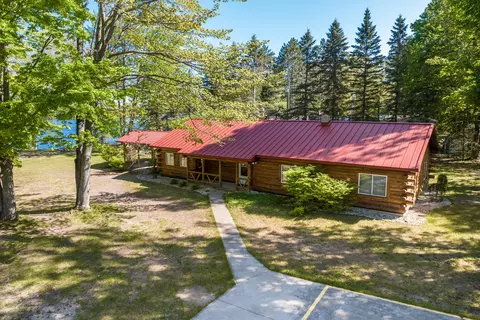 6360 Little Twin Lake Rd NE, Mancelona, MI 49659