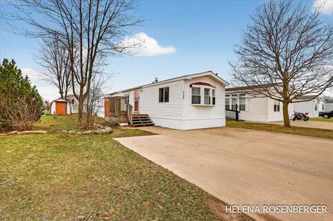 1146 Saskatoon Trl, Wayland, MI 49348