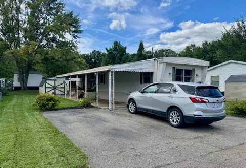 210 Sugarbush Ln, Van Buren Twp, MI 48111