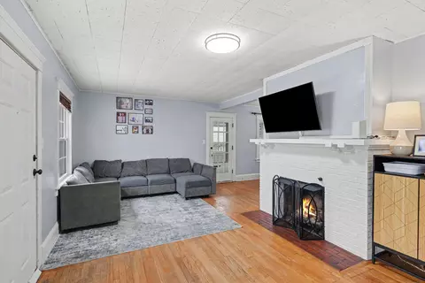 Living - 1920 S West Ave, Jackson, MI 49203 photo 3 of 3