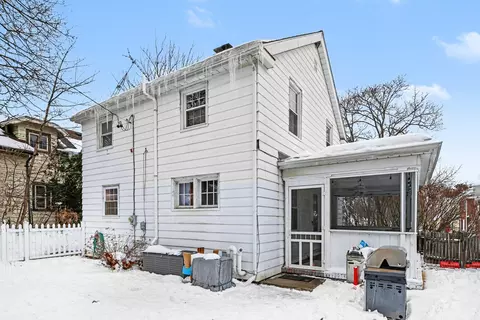 Exterior - 1920 S West Ave, Jackson, MI 49203 photo 7 of 8