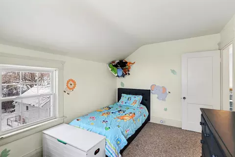 Bedroom - 1920 S West Ave, Jackson, MI 49203 photo 1 of 4