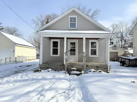 1105 West St, Eaton Rapids, MI 48827