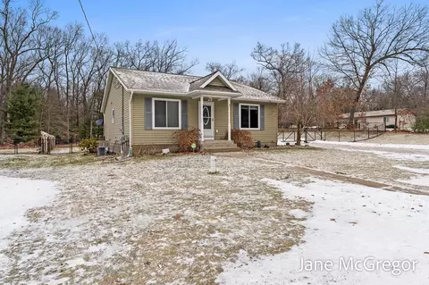 696 W Madison Rd, Twin Lake, MI 49457