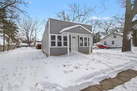 1844 Elwood St, Muskegon, MI 49442