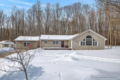 5141 90th Ave, Lakeview, MI 48850