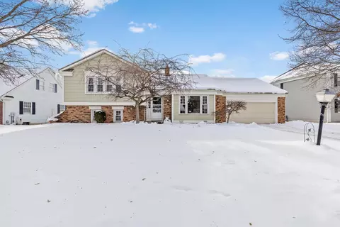 1936 Lockmere Dr SE, Kentwood, MI 49508