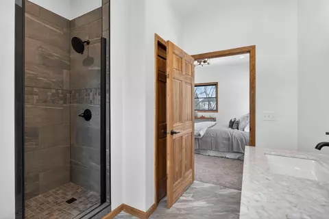 Bath - 7900 Napoleon Rd, Jackson, MI 49201 photo 4 of 7