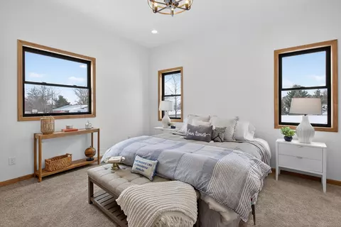 Bedroom - 7900 Napoleon Rd, Jackson, MI 49201 photo 1 of 8