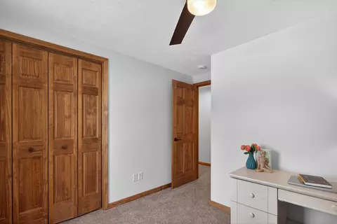 Bedroom - 7900 Napoleon Rd, Jackson, MI 49201 photo 8 of 8