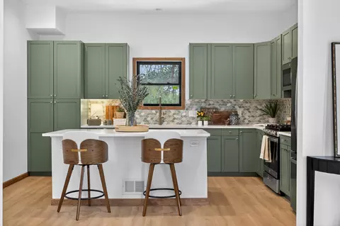 Kitchen - 7900 Napoleon Rd, Jackson, MI 49201 photo 2 of 11