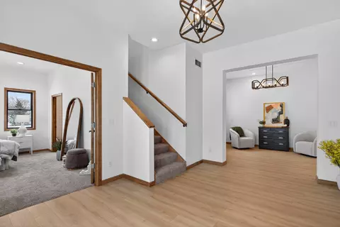 Entry Way - 7900 Napoleon Rd, Jackson, MI 49201 photo 7 of 17