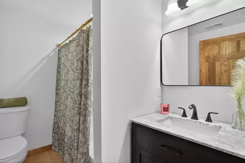 Bath - 7900 Napoleon Rd, Jackson, MI 49201 photo 6 of 7