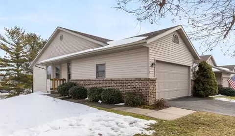 998 Country Gardens Dr NW, Grand Rapids, MI 49534
