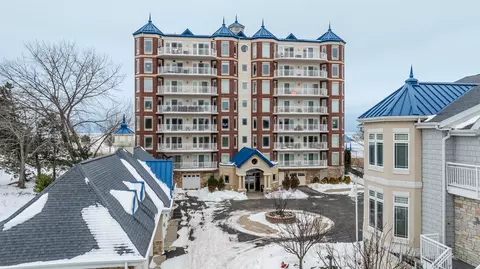 200 Lake St #3B, St. Joseph, MI 49085