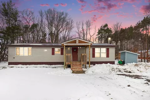 11817 21 Mile Rd NE, Sand Lake, MI 49343