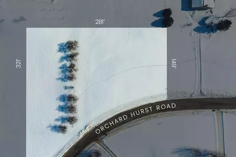 4161 Orchard Hurst Dr, Eau Claire, MI 49111