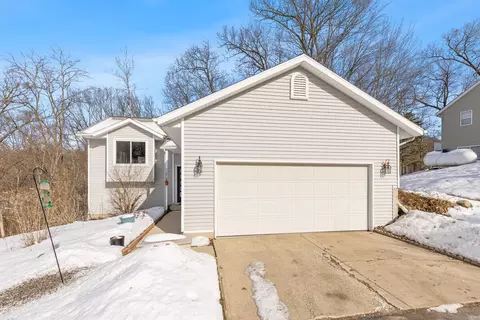 13875 Rolling Creek Dr SE, Lowell, MI 49331