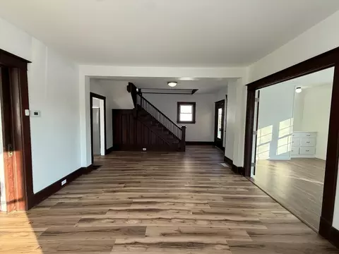 Living - 421 Lewis St, Belding, MI 48809 photo 2 of 8