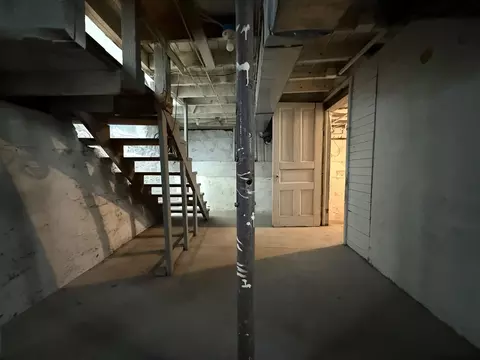 Entry Way - 421 Lewis St, Belding, MI 48809 photo 3 of 3