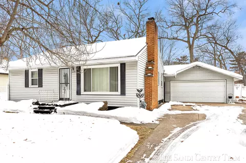 831 West St, Muskegon, MI 49442