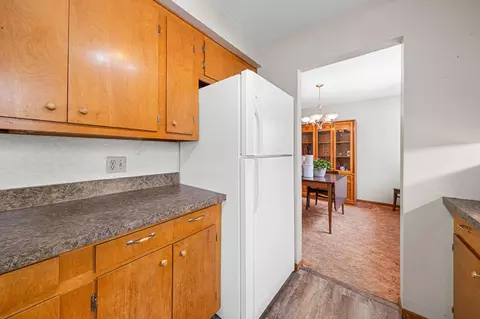 Kitchen - 8876 20th Ave, Remus, MI 49340 photo 4 of 5