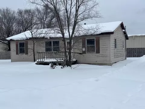 765 E 10th St, Baldwin, MI 49304 photo 2