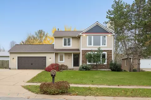 2956 Florence Dr SW, Wyoming, MI 49418