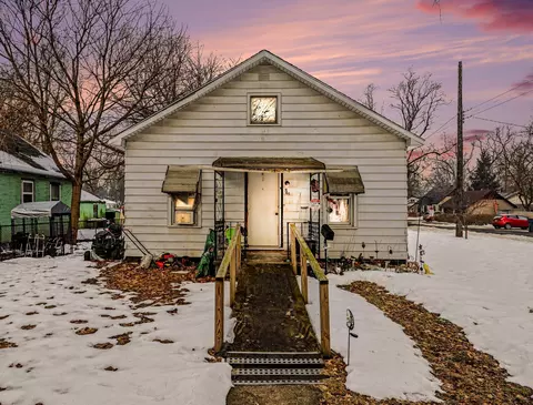 561 Arthur Ave, Kalamazoo, MI 49048