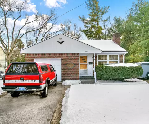 704 Amherst Ave, Ann Arbor, MI 48105