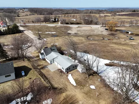 2378 Carroll Rd, Traverse City, MI 49686