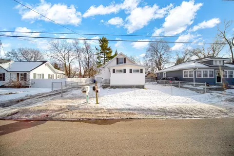 509 E Bird St, Jackson, MI 49203 photo 2