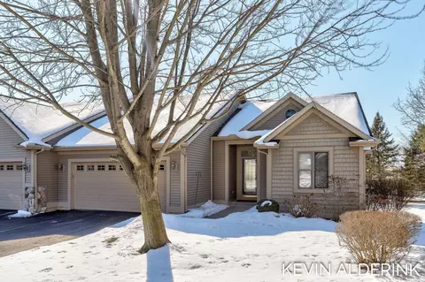 2325 Valarie Dr, Zeeland, MI 49464