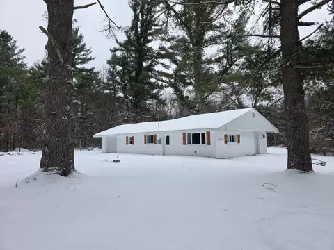 3696 S Locust Ave, Newaygo, MI 49337