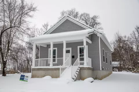 407 Phelps Ave, Kalamazoo, MI 49048