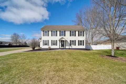 4834 Sir Austin Dr, Jackson, MI 49201