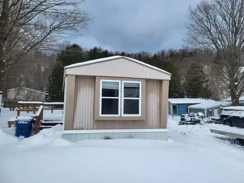853 Glen Ave, Elberta, MI 49628 photo 9