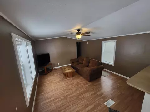 853 Glen Ave, Elberta, MI 49628 photo 3